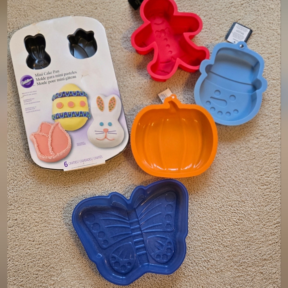 Silicone Shaped Baking Pans